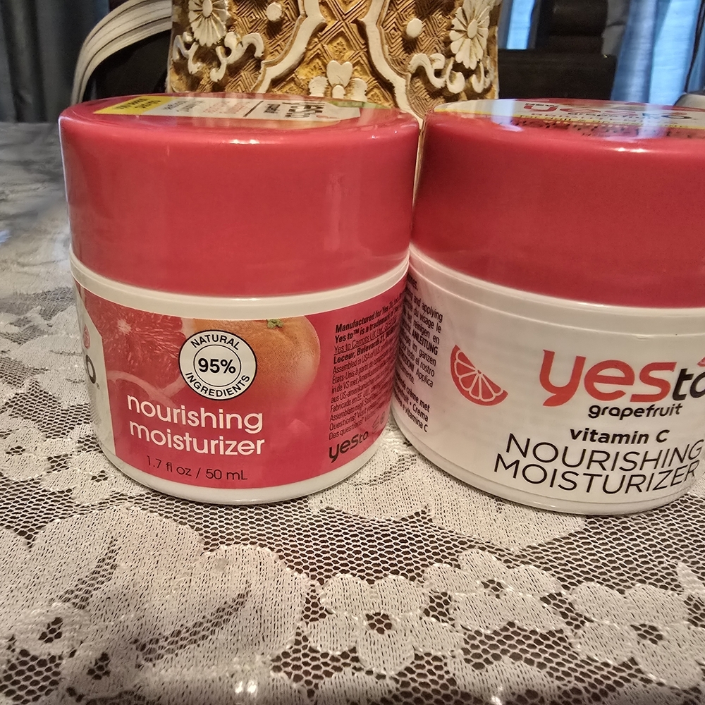 Yes To Grapefruit Nourishing Moisturizer